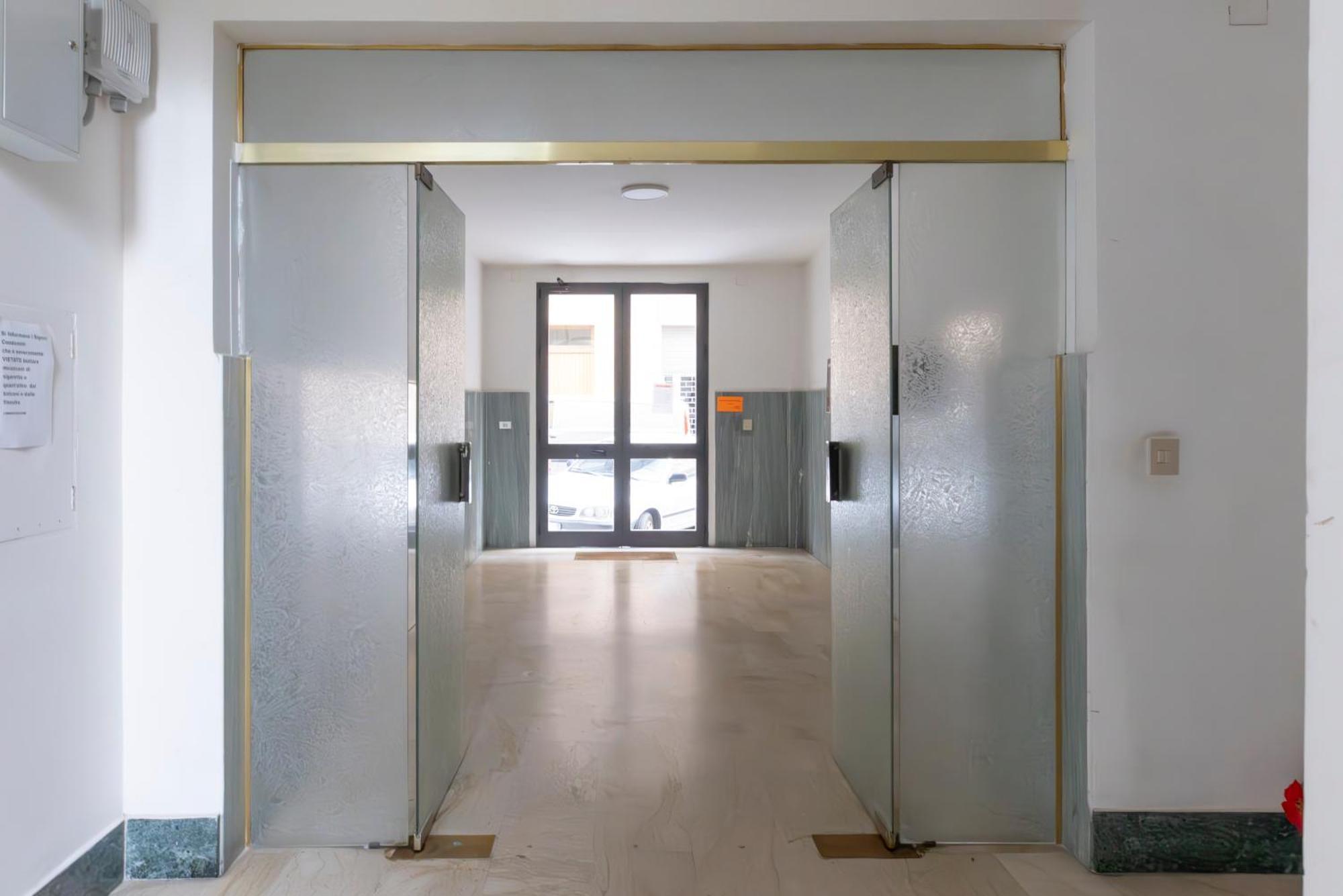 Quarzo. Modern Rooms Cagliari Exteriör bild