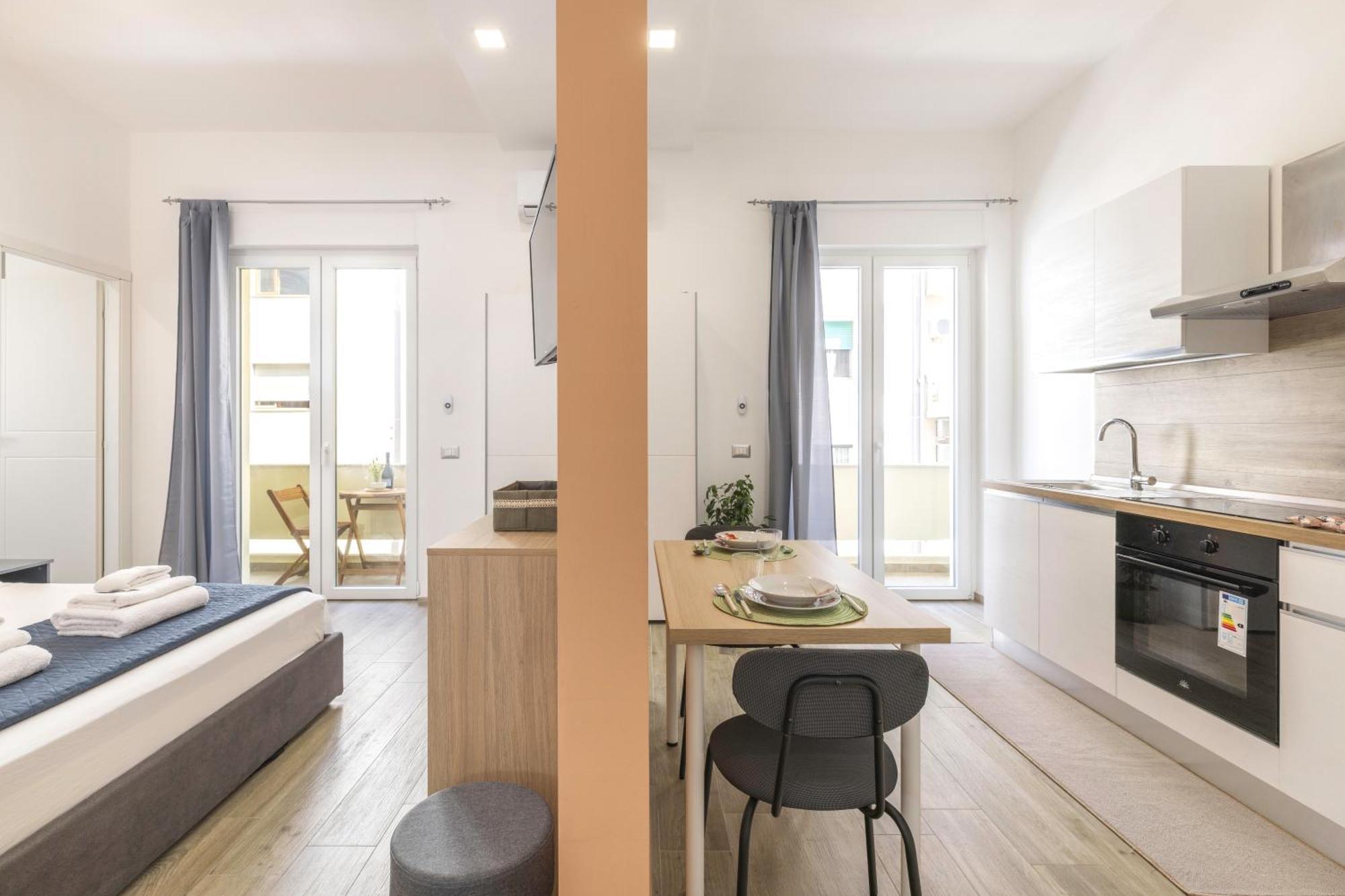 Quarzo. Modern Rooms Cagliari Exteriör bild